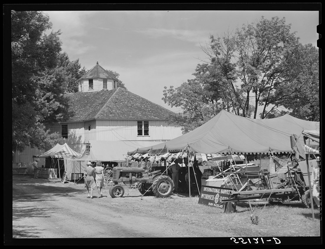 Exhibit of farm machinery at Shelby County horse show and fair, Shelbyville, Kentucky
